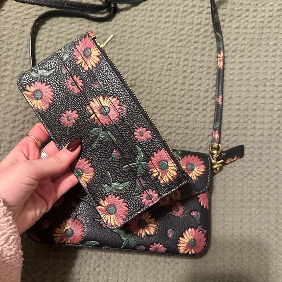 Coach WYN Floral Black Leather Crossbody Bag - Picture 3 of 6